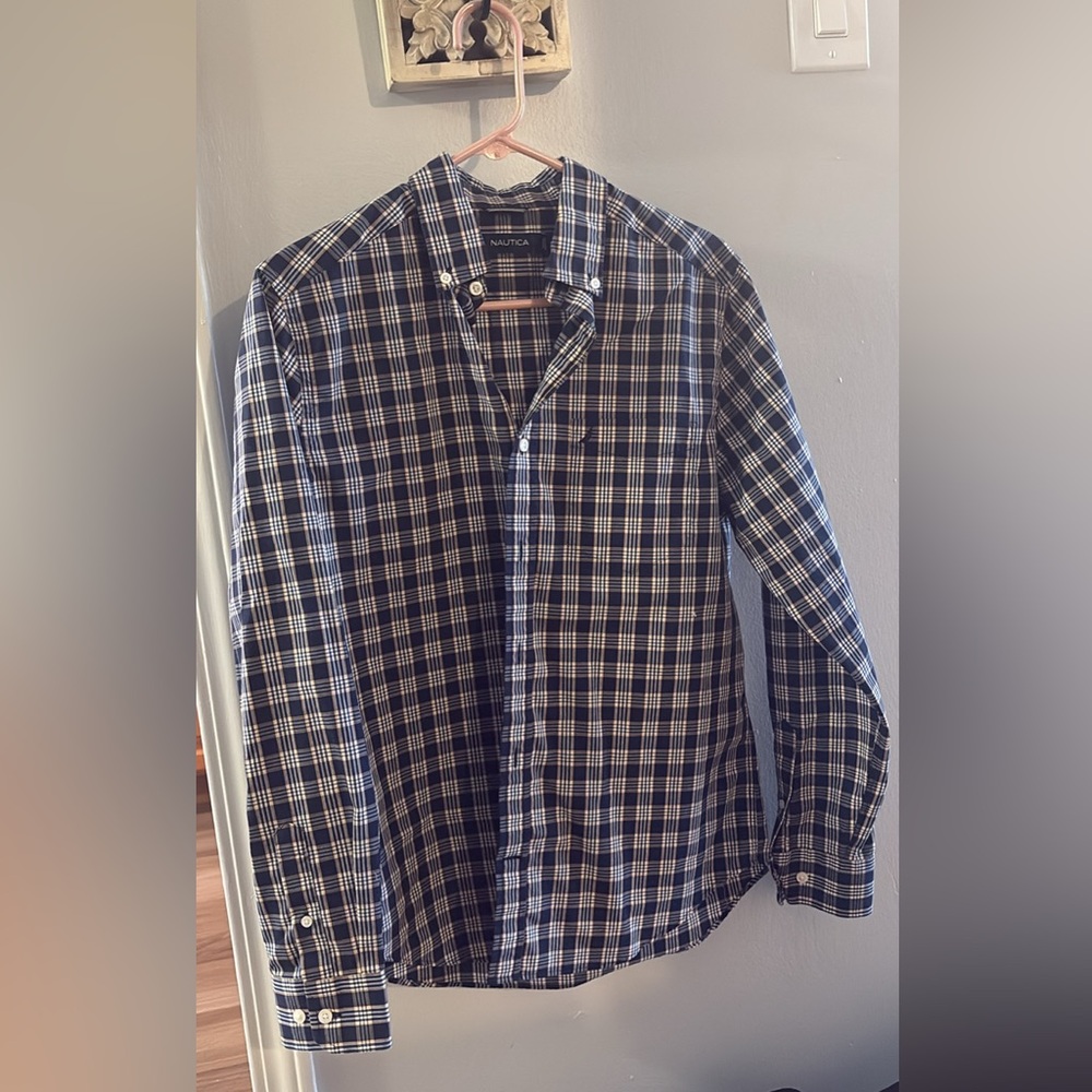 3 for $15 Nautica plaid button down size Small